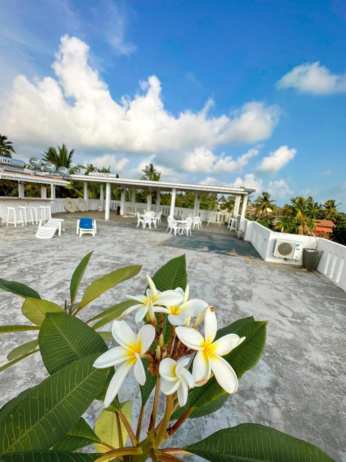 Sunset Sands Hikkaduwa Exterior photo