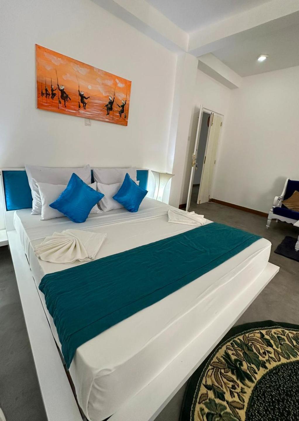 Sunset Sands Hikkaduwa Room photo